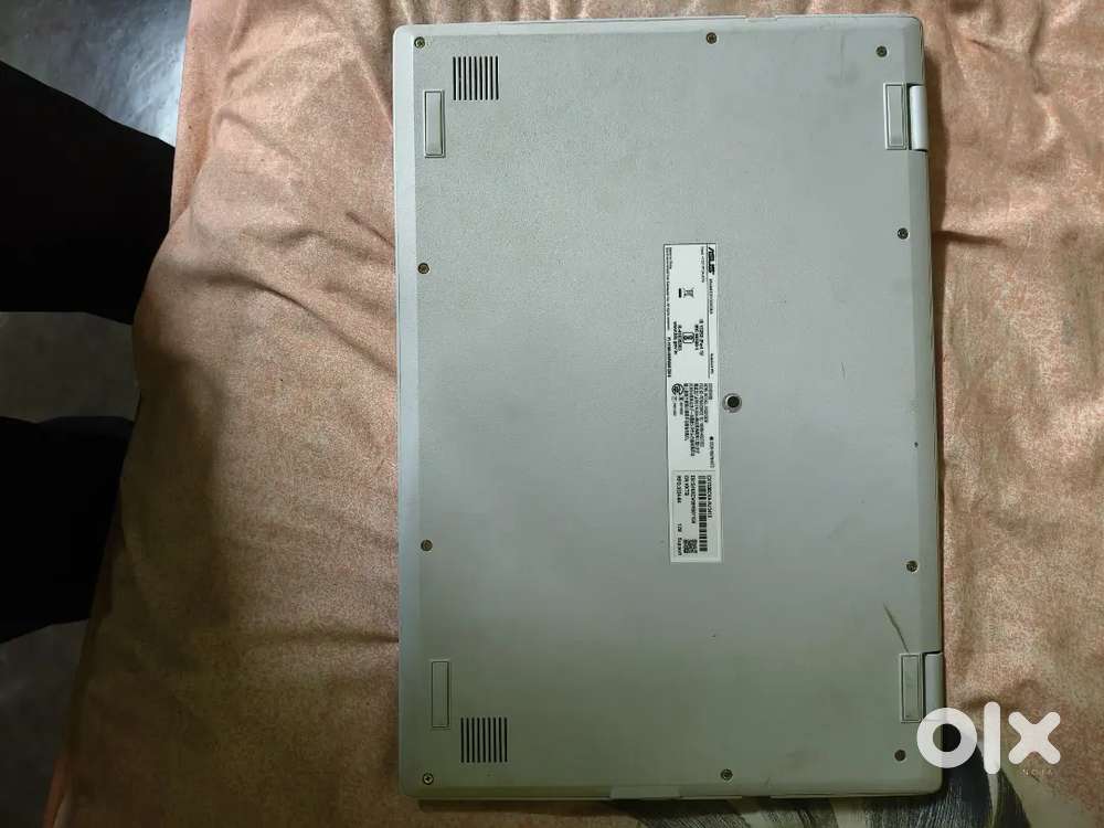 Asus crombookos