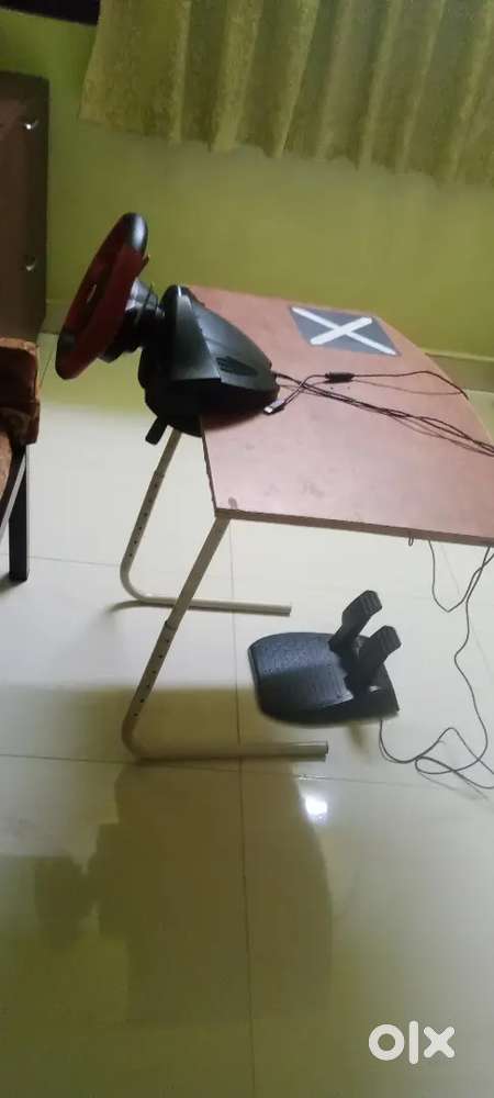 thrustmaster 458 ferrari wheel with pedals (fixed price)