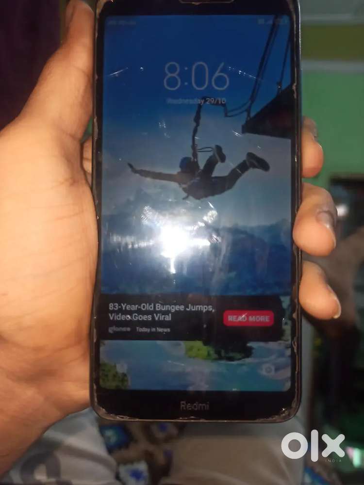 Redmi 6A (32, 3 ram)