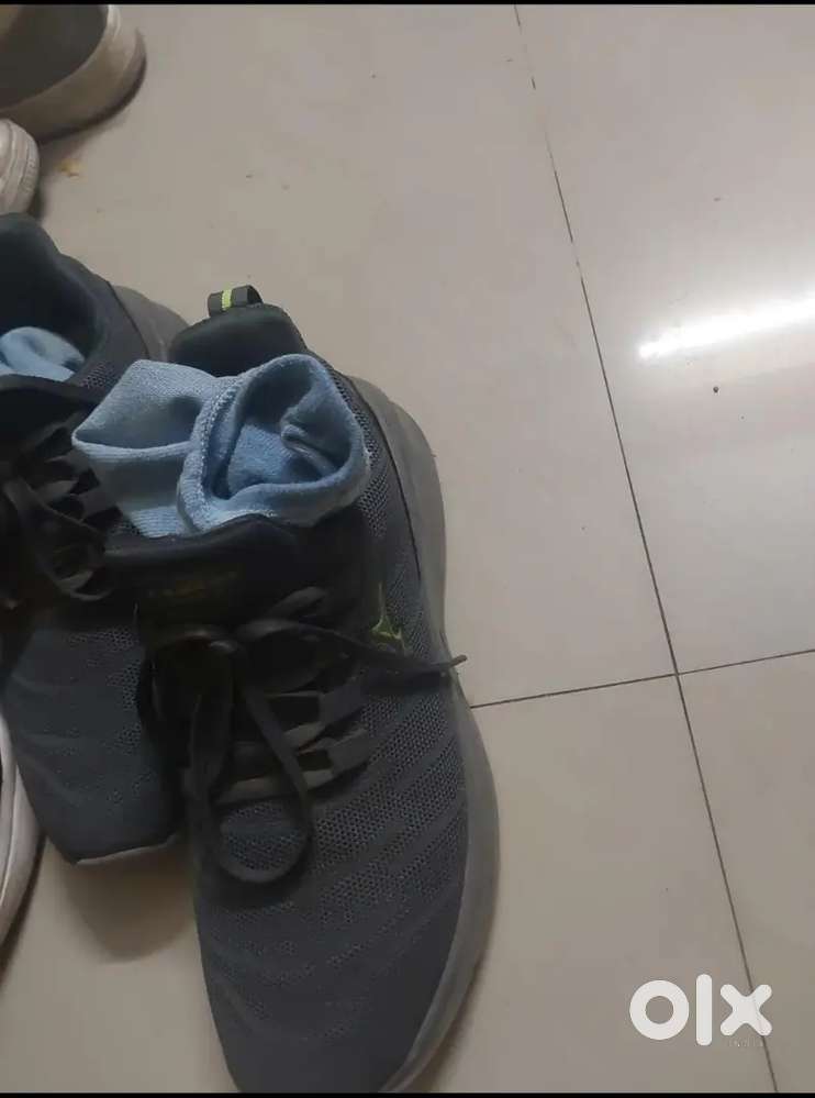 Sport shoe