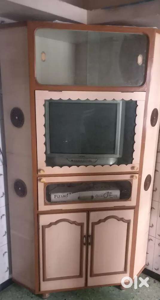 TV corner and display sokes