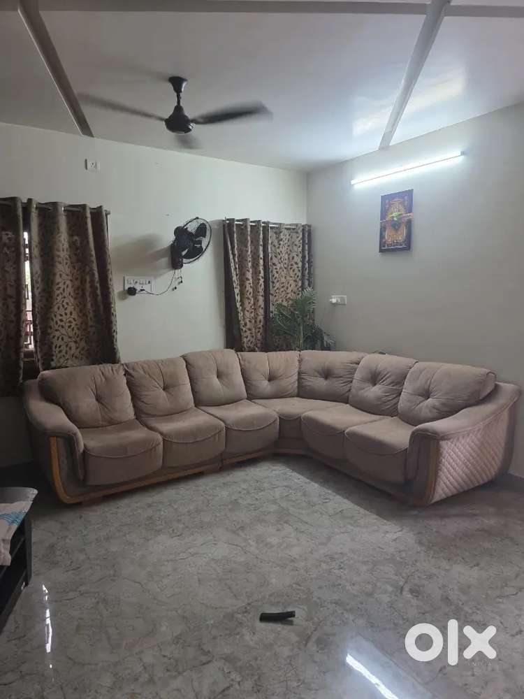 Big 7 seate sofa