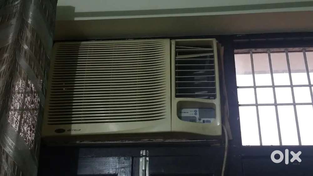 Carrier 1.5 ton window ac good working condition  urgent sell