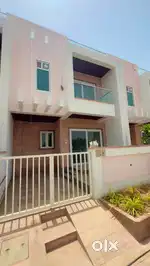 54 villa fully gated main road villas