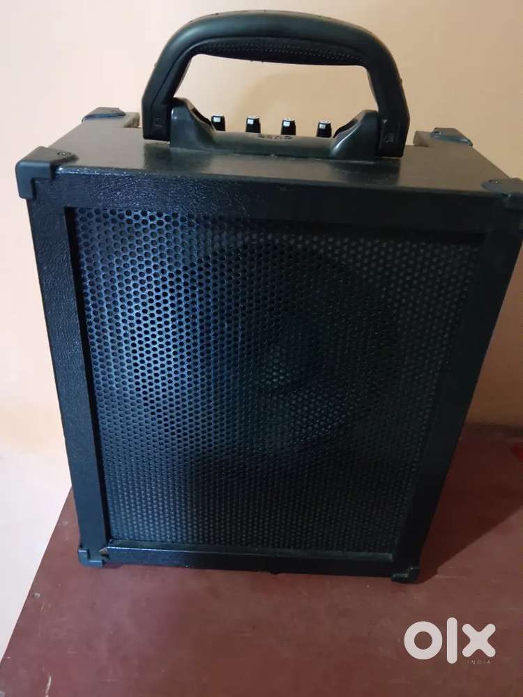 Bluetooth speaker karaoke