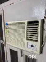 Voltas AC for sale - with stabiliser