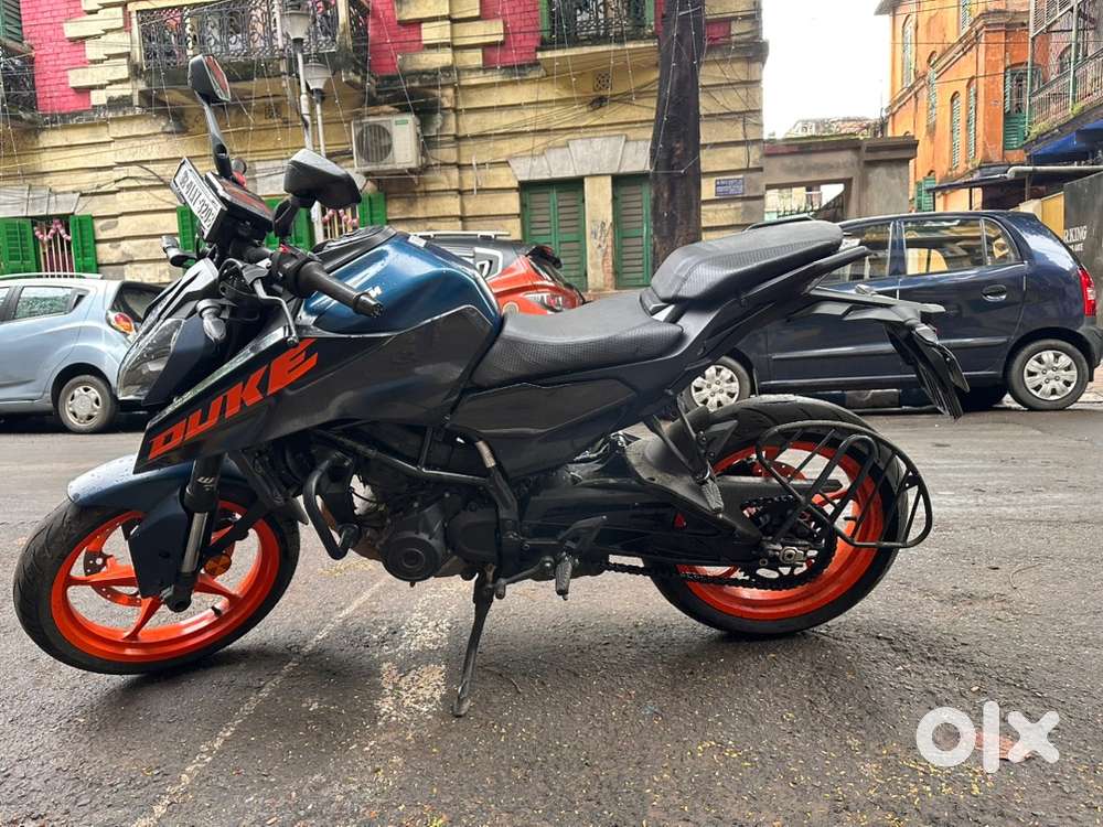 Duke 250 generation 3, showroom condition