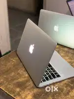 I pad Apple 12.5 inch Core i5/ 4GB/ 128GB SSD
