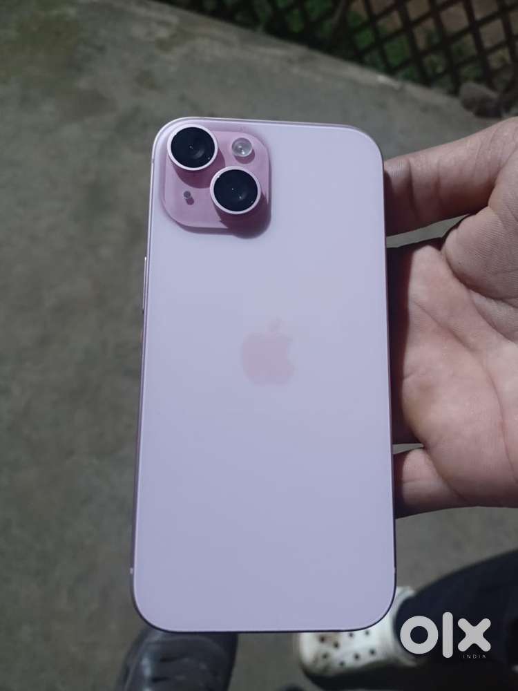 iPhone 15.