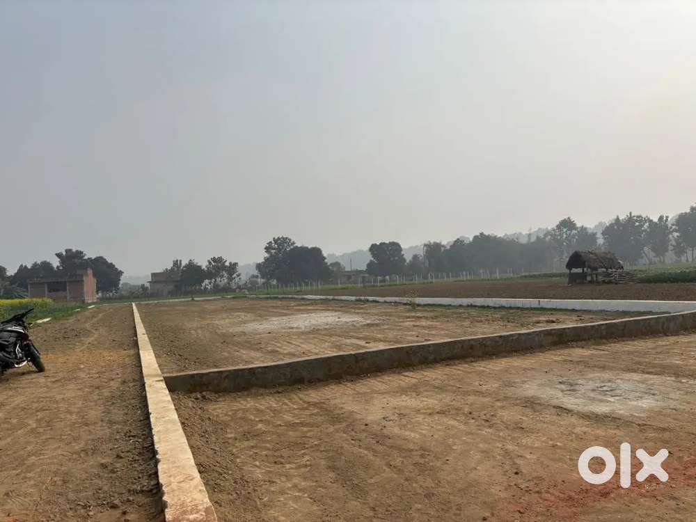 Gorakhpur me acchi or sasti jamin le acche damo me 16 ft road ke sath