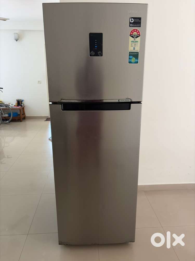 Samsung refrigerator, 345 liters storage, compressor under warranty