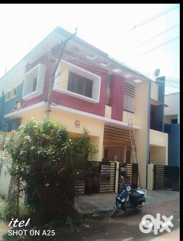 2BHK House with individual car parking near to velammal school