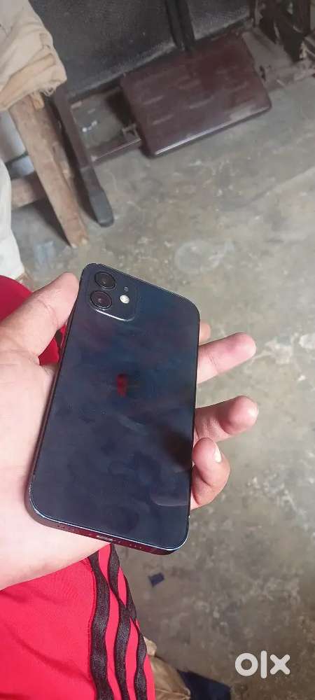 iPhone 12 5g     18700