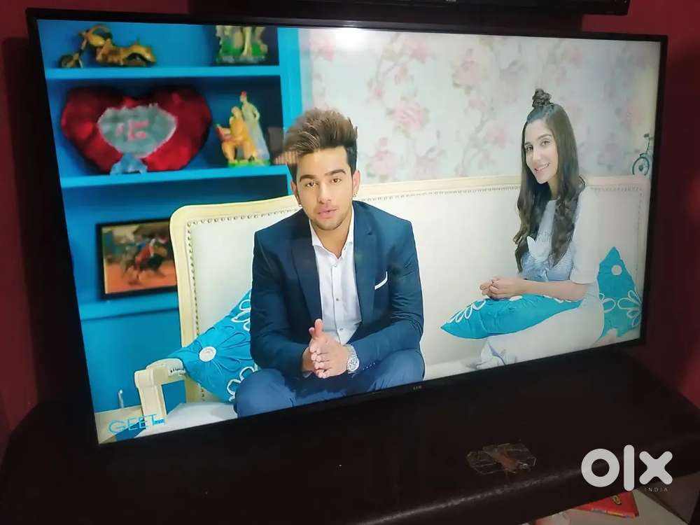 Offer New Box pck 50inch 55 40 42 43inch 32 24 Android Led tv