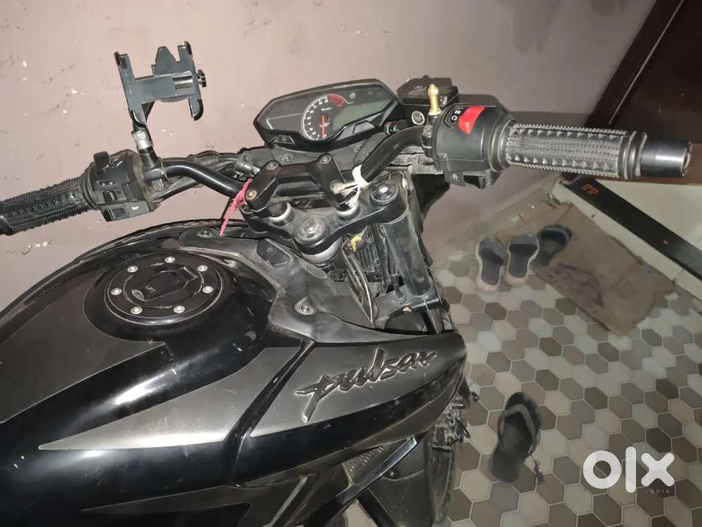 Gaadi Bahut badiya hai gaadi ka maintenance Badiya hai