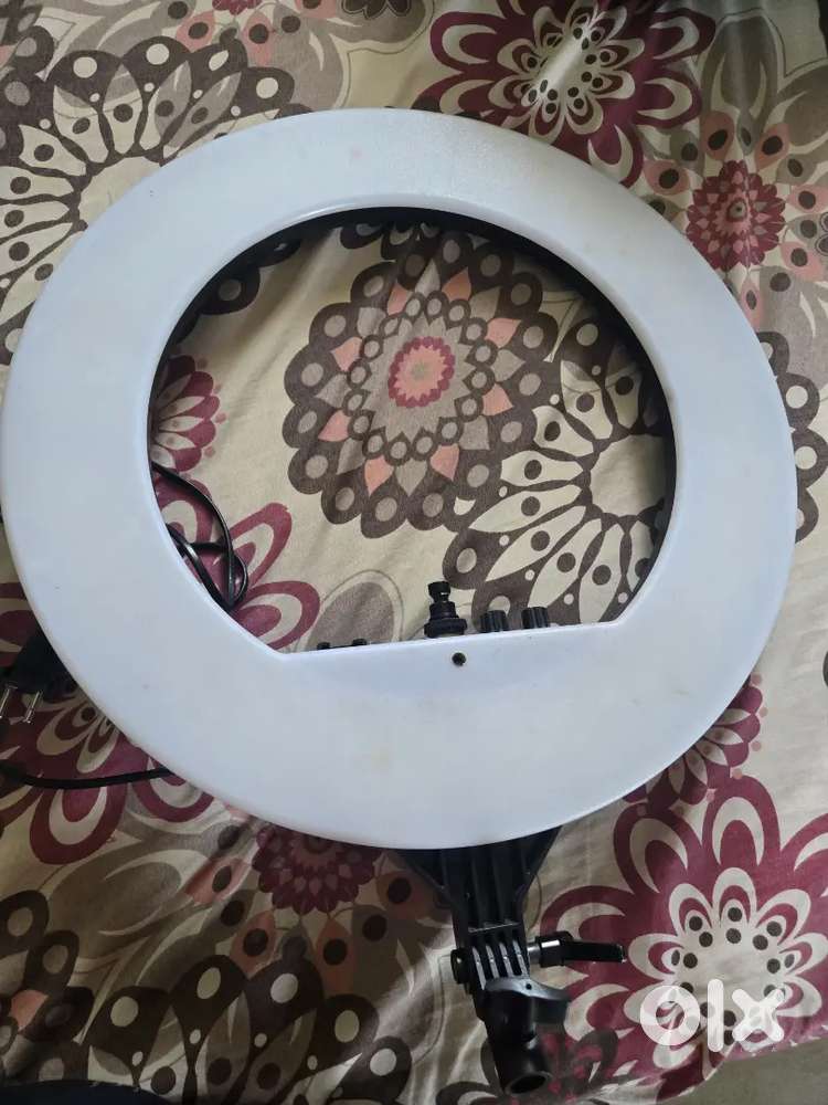 Digitek ring light 18inch