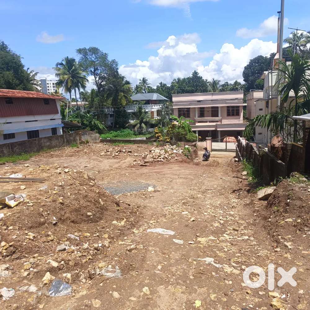 18 cents Karabhoomi for sale at Peroorkada