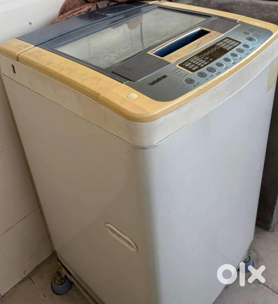 LG 6.5kg FULLY AUTOMATIC TOP LOAD WASHING MACHINE