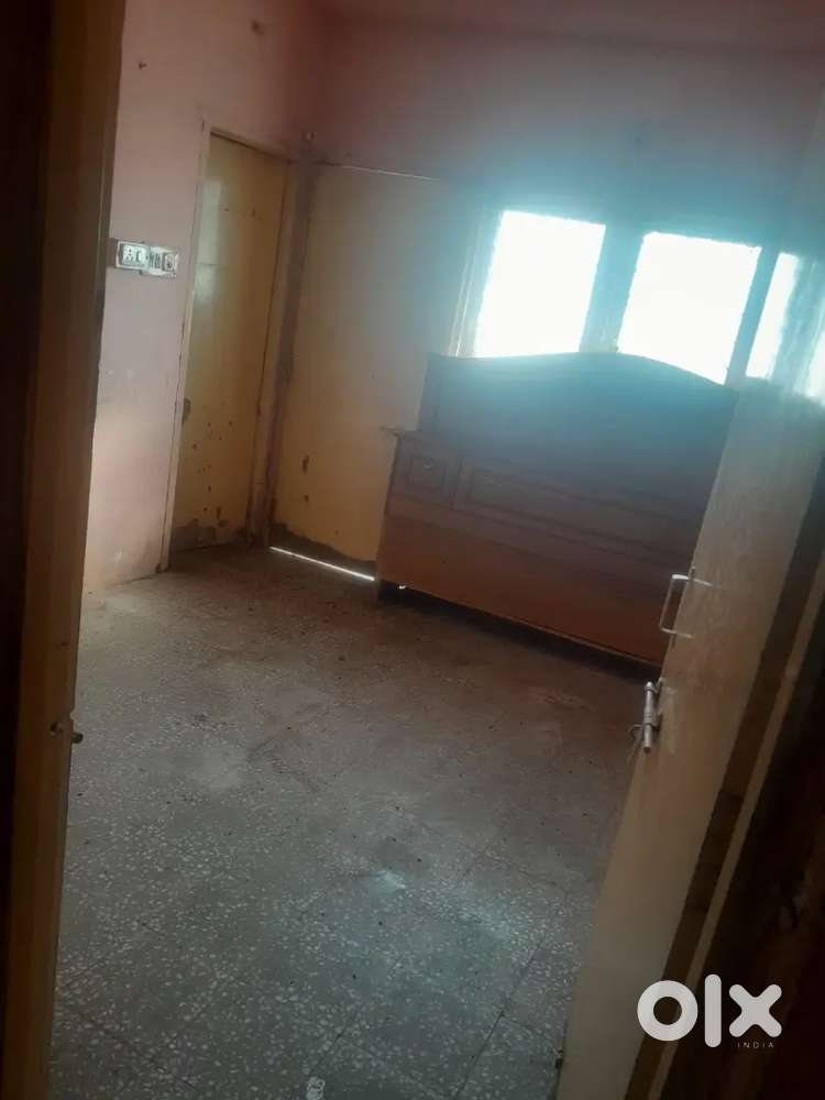 2 BHK flat urgent seling