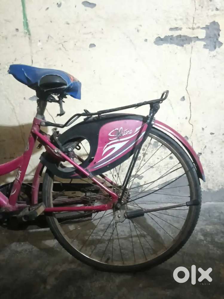 BSA pink colour ladis cycle