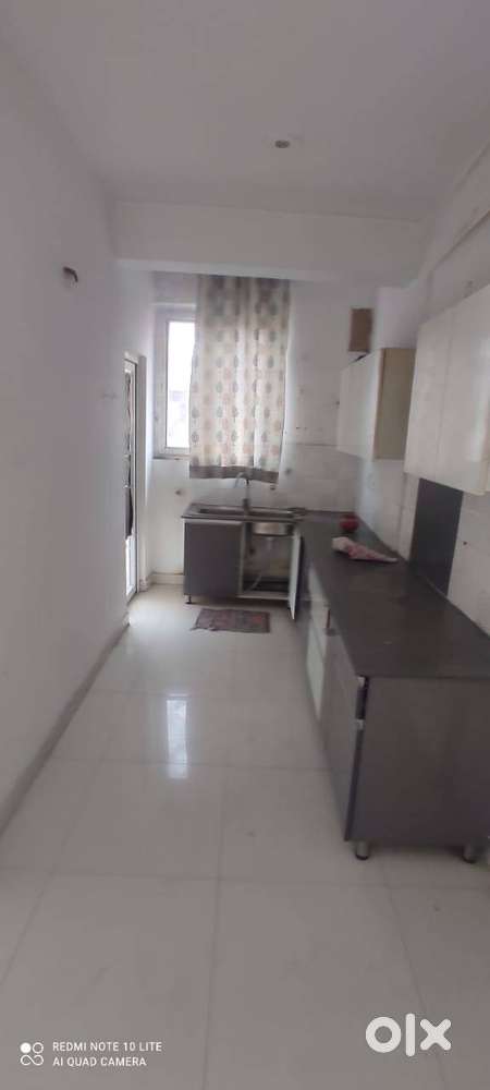 2 BHK SEMI FURNISHED FLAT PEERMUCHALA MANAT SQUARE OPEN BOTH SIDE