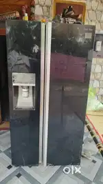 Samsung double door black colour fridge