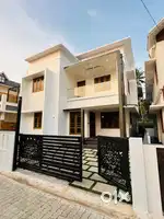 Kakkanad , Pukkattupadi,4 bed new house ,90 lakhs nego