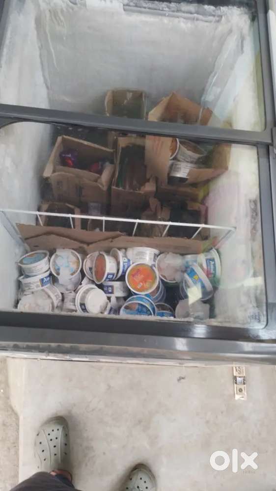 VOLTAS 230 LTR DEEP FREEZER