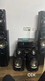 LG speaker set with woofers