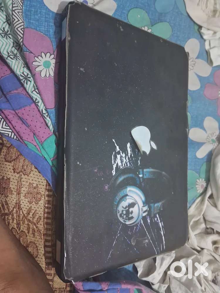 We are selling laptop