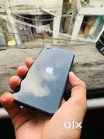 Only Geniune buyer plz 9k fix Iphone se 2020 128 gb untouch phone