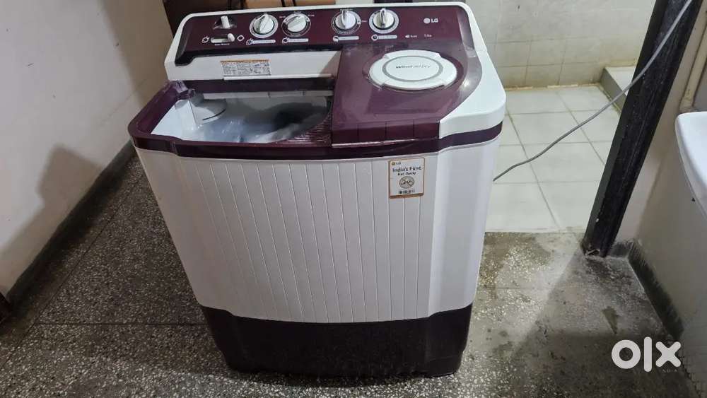 LG 7.5 Kg semi automatic machine - 5.5 years old