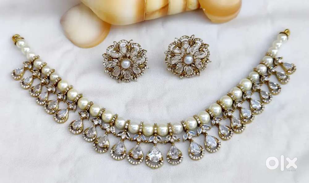 Artificial jewellery collection (online se kam price per)