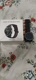 A combo of realme watch r100 + boult audio ammo