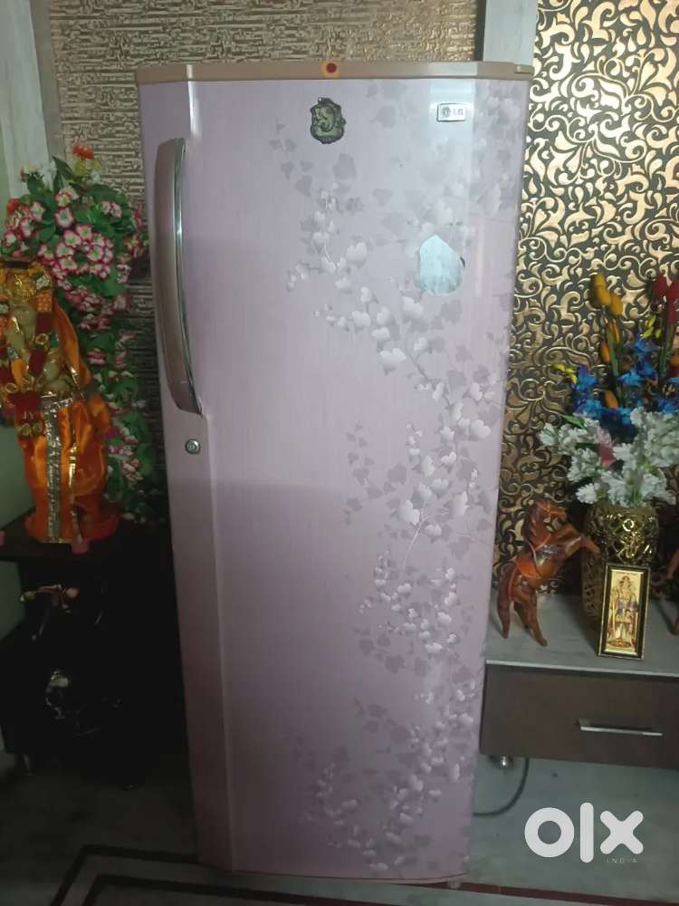LG fridge 270 litre