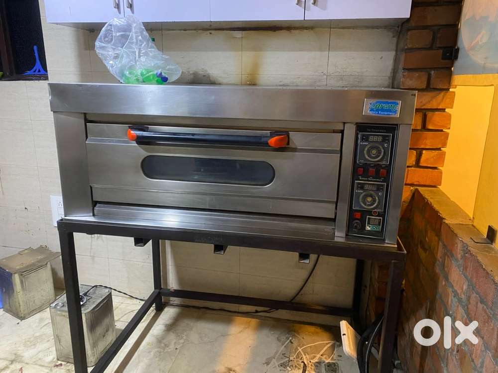 Commercial Pizza Oven