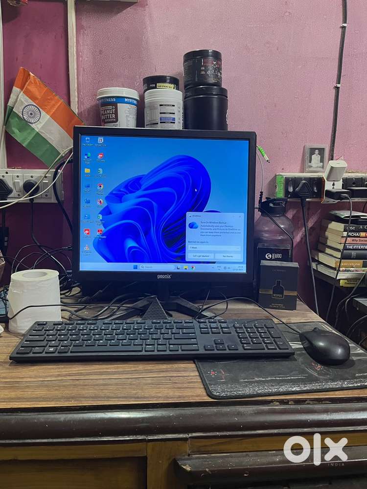 AMD Athlon 3000G PC: Windows 11 pro, 8GB RAM, SSD 128GB