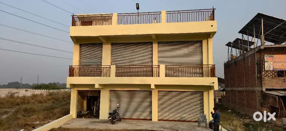 2 hall 8000 sq feet for rent dibiyapur auraiya main road