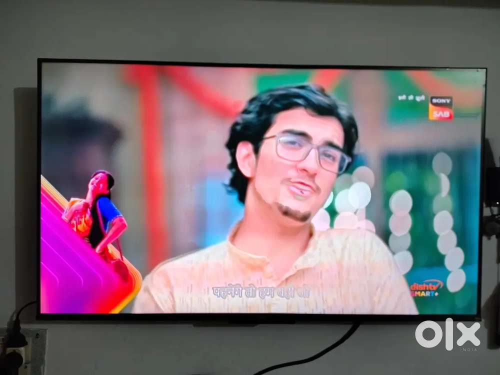 xiaomi 4k smart tv 43 inch with extended warranty. only 4 months old.