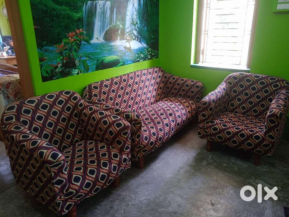 5 seater sofa set ( 3+1+1)