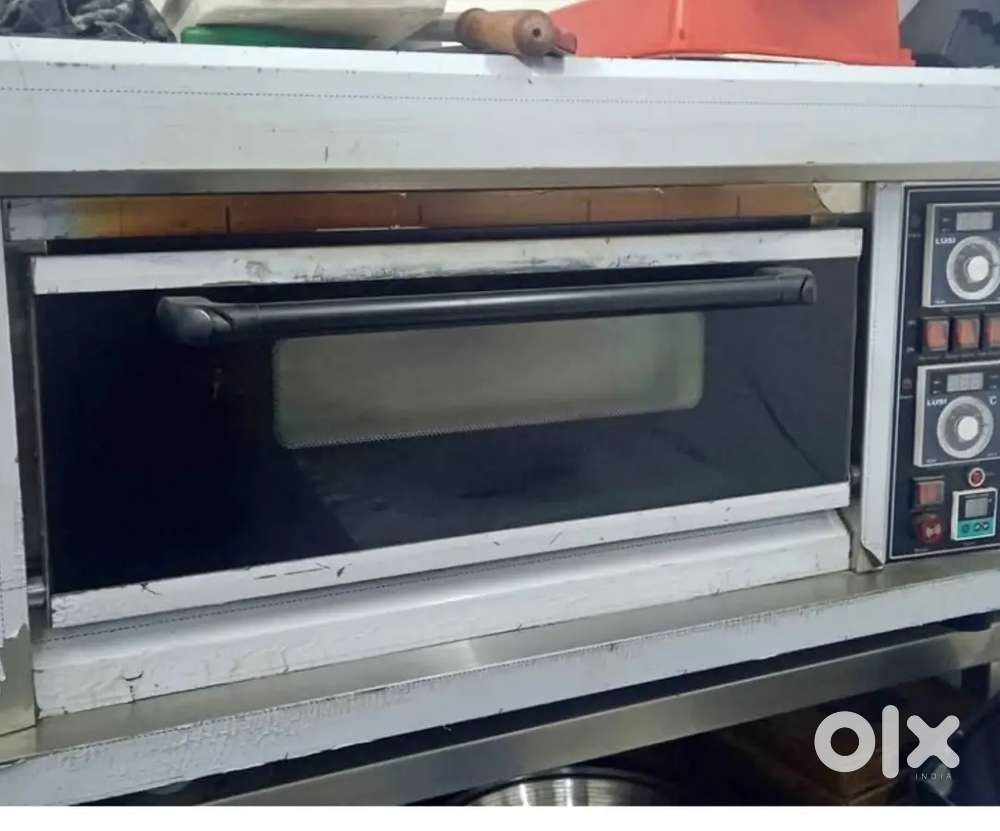 Commercial oven