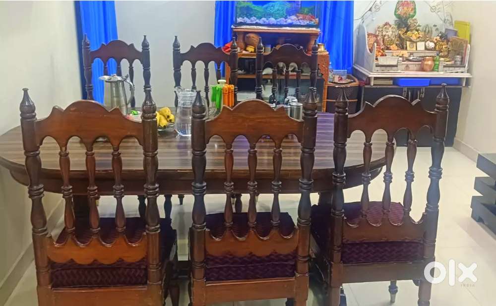 6-Seater Dinning table sagon wood