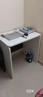 Table/Computer Table/office table