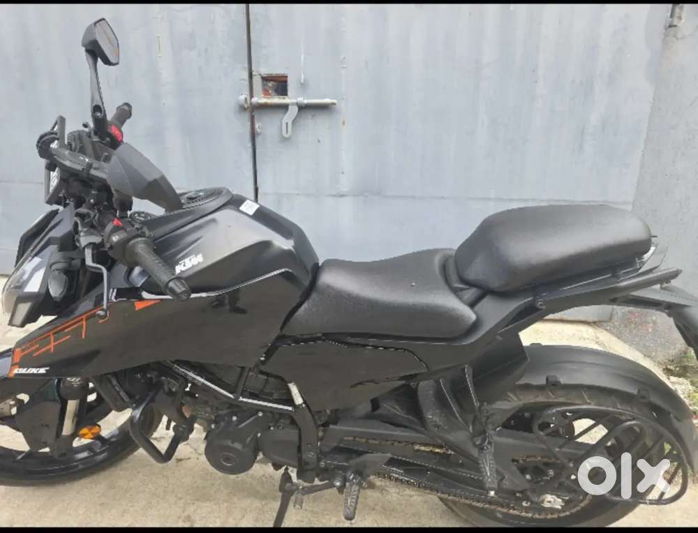 Ktm duke black color excellent condition