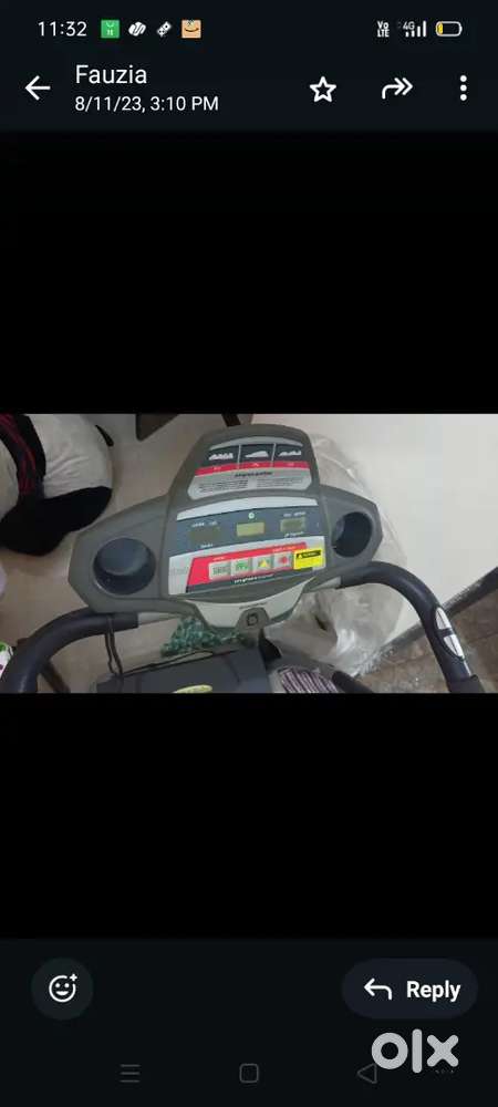 Treadmill walker machine