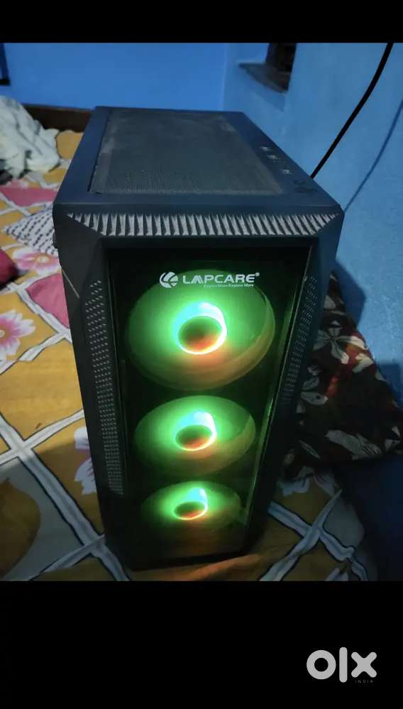 22 months old CPU intel i5 3470 8gb ram and 256 gb ssd