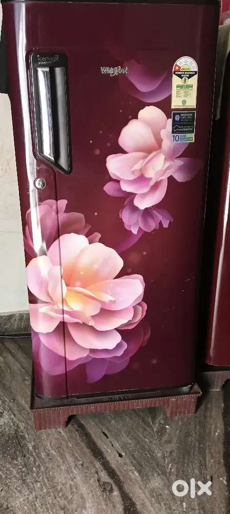Only 5/6month old Whirlpool single door fridge Brand new condition