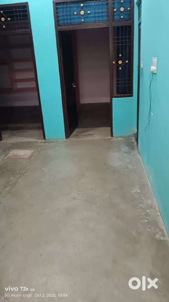 Near Vishnu Bhagwan school Jhalwa prayagraj