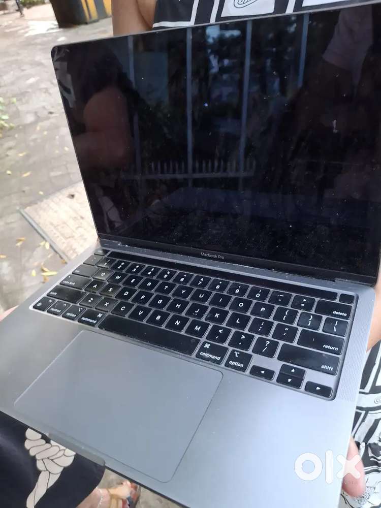 Macbook Pro M2 13.3 inch
