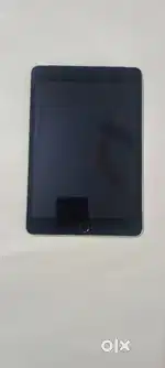 IPAD mini 4 excellent condition with box